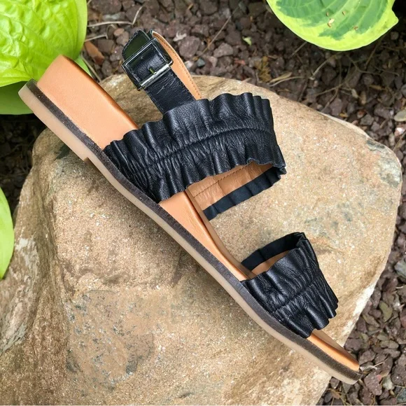 🖤 Chelsea Crew Leather Ruffled Sandal 🖤 - Picture 2 of 15